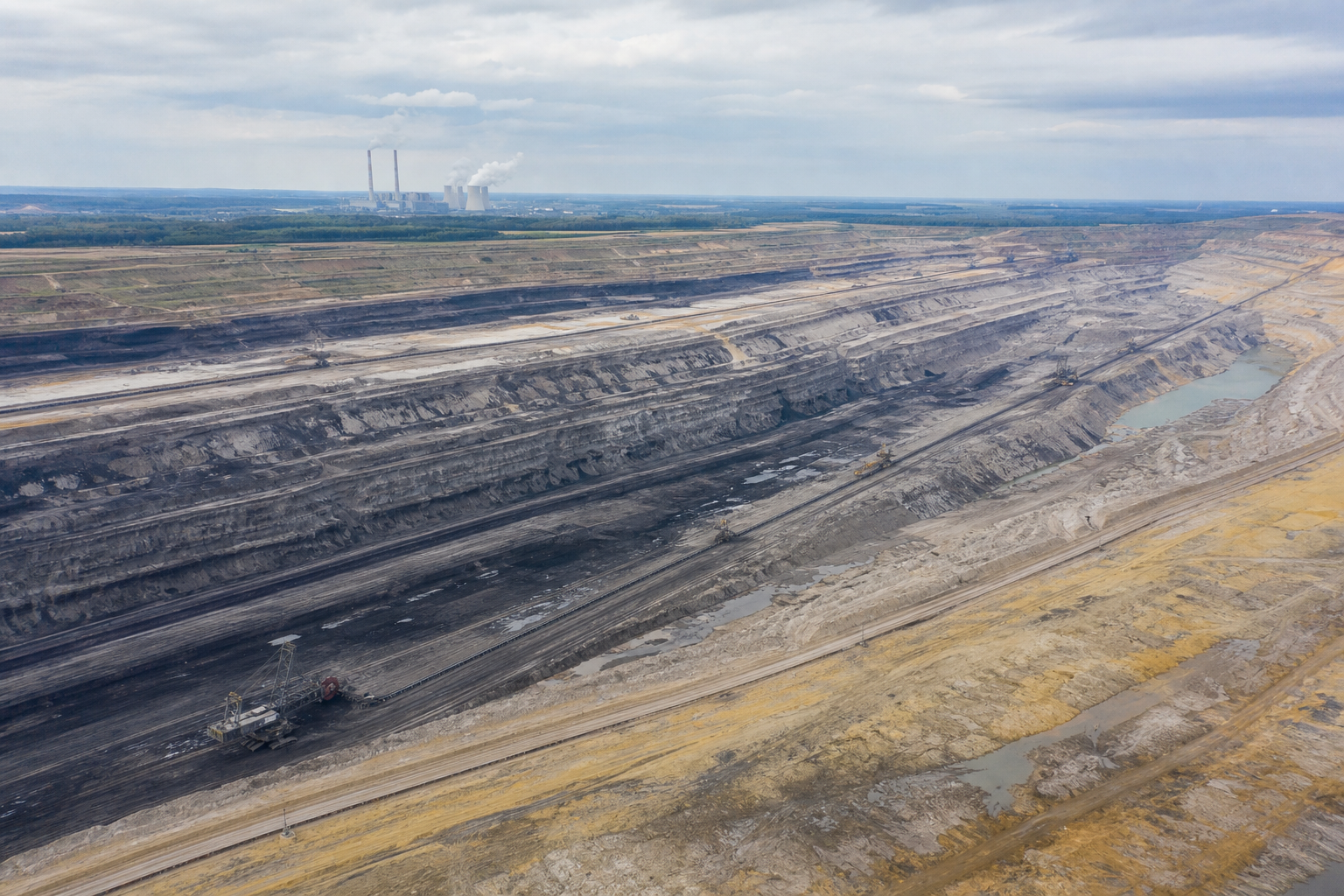 Povrchový důl — náročná lokalita pro environmentální monitoring